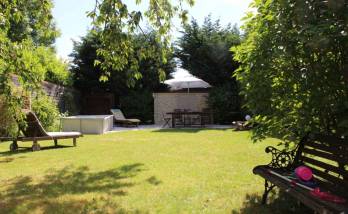 Terrasse avec abri de jardin