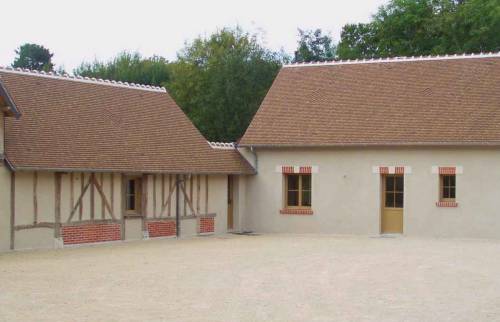 Rénovation totale de 2 corps de bâtiment à VEILLEINS (41)