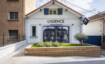 Transformation d'une maison en Agence immobilière 