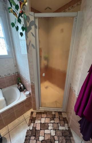 Vue d'ensemble de l'ancienne douche