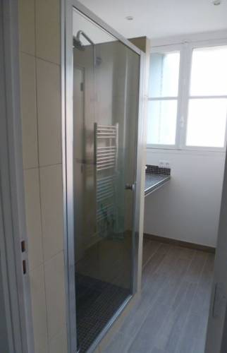 Installation douche à ll'italienne avec support vasque carrelé - Crécy-la-Chapelle – 77580 -