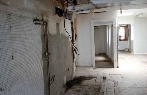 Intérieur commerce (avant 2)