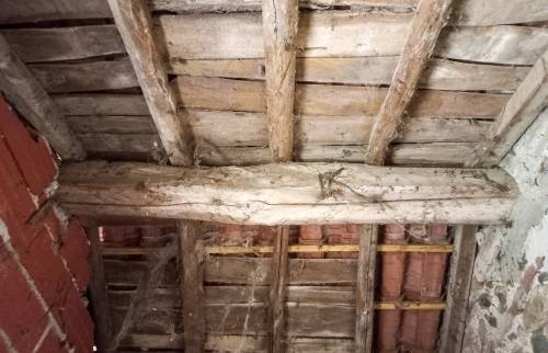 Toiture de la future salle de bains