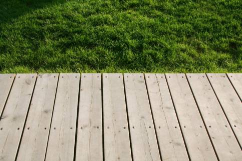 Aménagement d'une terrasse en bois près de Landerneau (29)