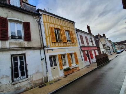 Intégration dans la rue après travaux - Auxerre (89)