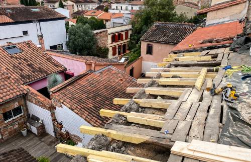 Rénovation de charpente, isolation et couverture à neuf