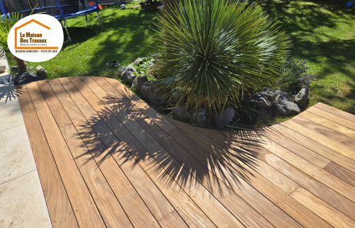  terrasse bois Beaumont, terrasse bois exotique Beaumont, création terrasse jardin Beaumont, aménagement extérieur Beaumont, terrasse piscine Beaumont, rénovation extérieure Beaumont