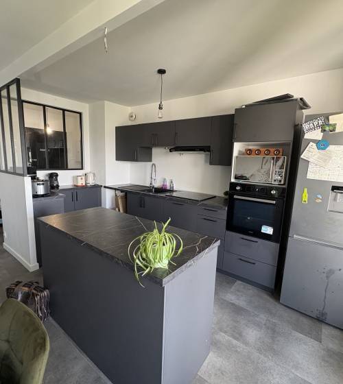 Résultat final de la rénovation cuisine réalisée par La Maison Des Travaux Bruz