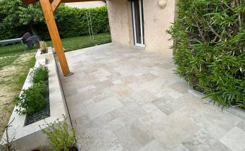 Aménagements au niveau de l'entrée de l'habitation 