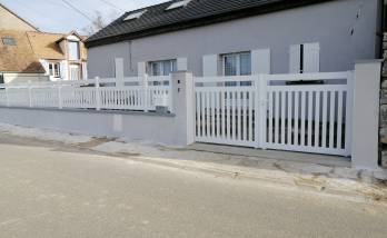 Portail et clôture à Esmans