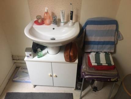 Ancienne salle d'eau avant travaux de rénovation d'appartement - Nantes 44