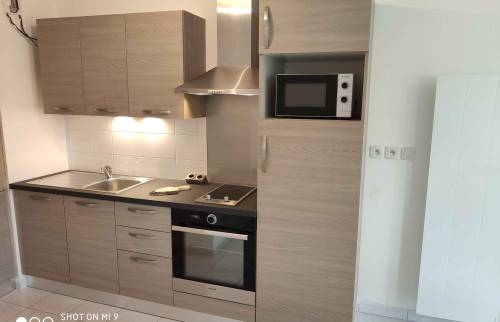 pose d'une cuisine moderne