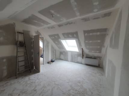 Aménagement des combles terminé, prêt à être investi