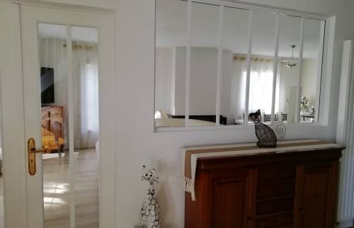 intérieur peint blanc