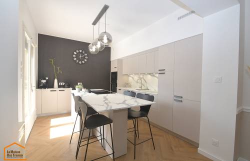Réalisation d’une cuisine sur Meyrié dans une maison des années 70