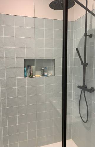 Douche à l'italienne avec niche La Maison des Travaux Rouen