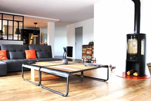 Salon séjour avec poêle à bois