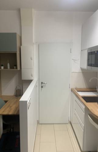 entrée vue de l’intérieur renovation appartement Saint-Jacques-de-la-Lande