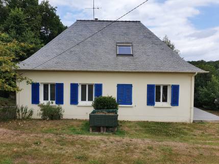 Aménagement des combles à Bruz : vue extérieure de la maison