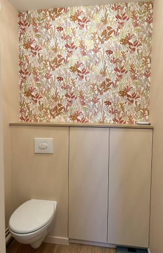 Toilettes rénovées avec un design moderne à Bruz