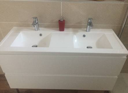 Double vasque et meuble deux tiroirs