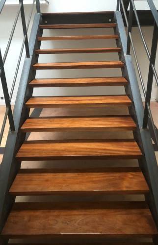  escalier principal loft parisien