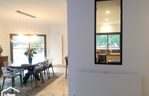 Verrière apportant de la modernité à la pièce