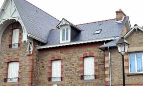 Rénovation d’une charpente et de la couverture d’une maison classée à Cancale