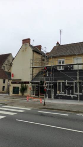Pose d'un échafaudage pour ITE à Argentan