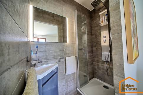 APRES travaux sdb Thonon-les-Bains