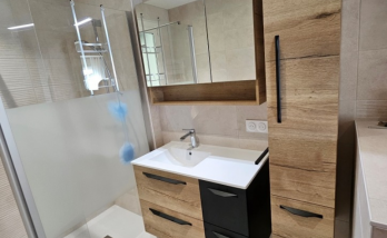Rénovation de salle de bain moderne à Saint-Avertin (37550)