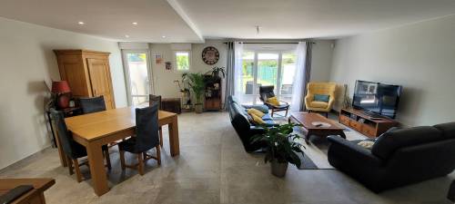 Salon et séjour rénovés après travaux - Brie-Comte-Robert 77170