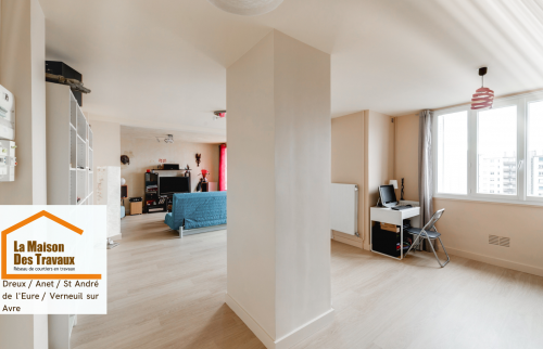 Un espace de vie rénové à Dreux et Anet, alliant clarté, modernité et confort au quotidien. 