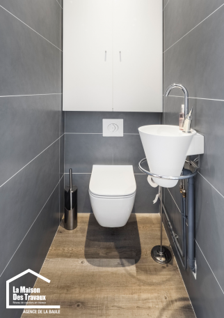 WC suspendu et lave main