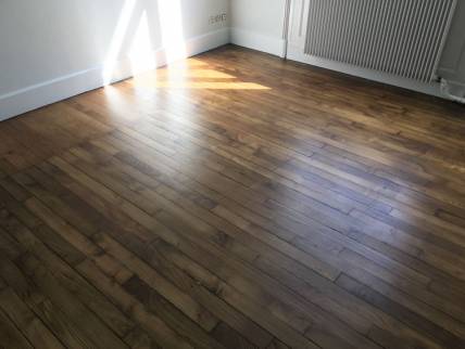 Réfection d'un parquet en bois massif