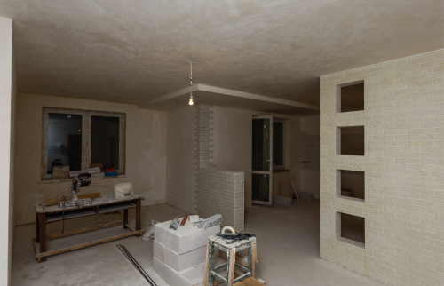 Rénovation du séjour de cette maison à Dolomieu