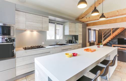 Rénovation complète d’une cuisine à Deauville par La Maison des Travaux Deauville