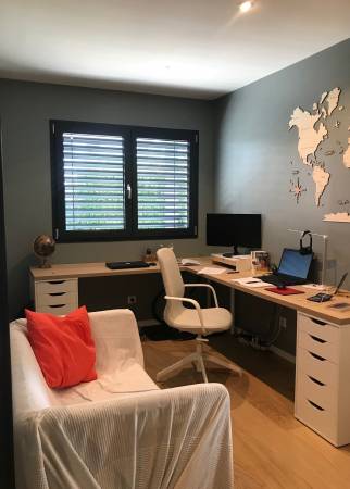 Bureau créée dans extension de maison à Village Neuf