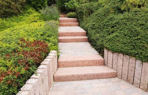 allée en granit rose