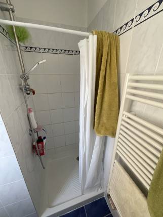 Salle de bain avant travaux 03