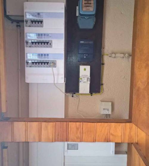 Installer un tableau électrique à Pau