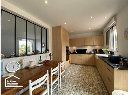 Cuisine en bois chêne ancien