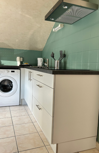 Cuisine après rénovation - Vue d’ensemble