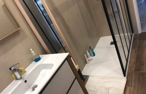 Pose d'une douche à Trouville