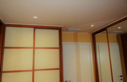 l'installation s'intègre parfaitement dans la  chambre