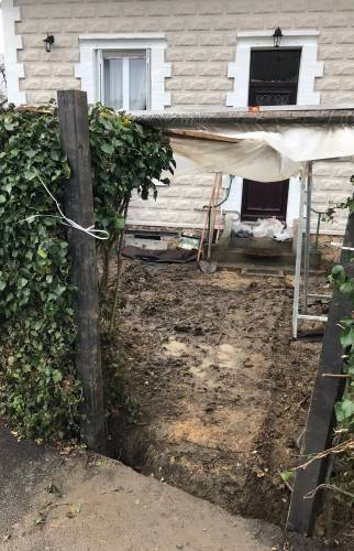 Terrassement des abords de la maison
