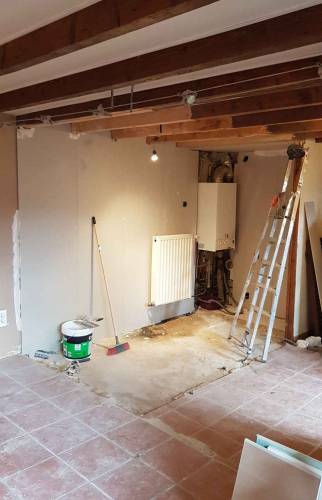 Avant les travaux l'ancienne salle de bains a été supprimée - Nanterre