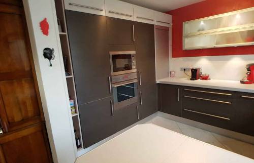 Mur de rangements en lieu et place de la porte - Auxerre (89).j