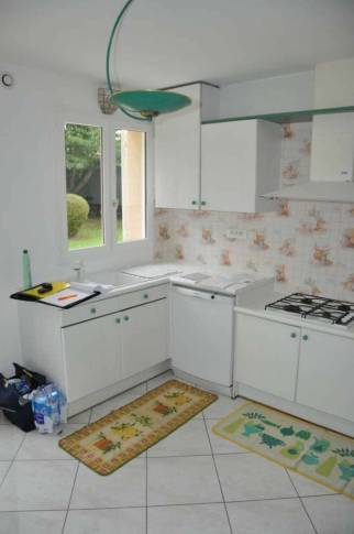 Ancienne cuisine avant travaux de rénovation - Brie-Comte-Robert 77170