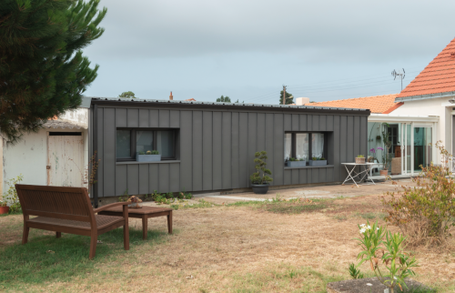 Création d'une suite parentale à Bouguenais - Isolation de la dépendance par l'extérieur avec bardage zinc quartz